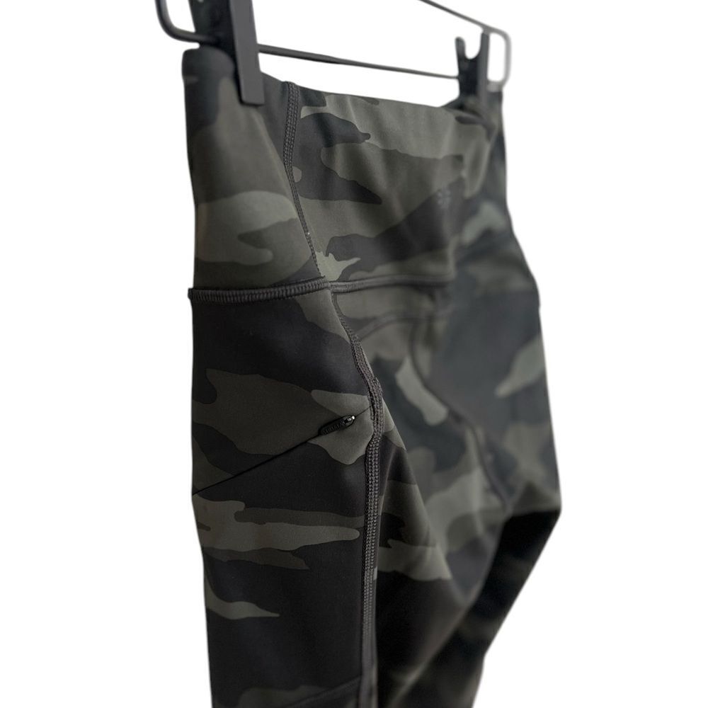 Athleta Camo Contender 7/8 Tight Leggings, Small S Black Green Camouflage Pocket - Picture 3 of 5